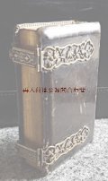 ローマンカトリックお祈りの書★　装飾的な留め具　　装飾の美しい古書　カトリック　キリスト教関係