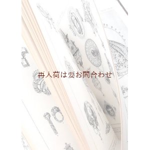 画像: 素敵な古本　　実物大？！豪華なアクセサリー　ジュエリーの白黒イラストが満載の古書☆　大きめ古書