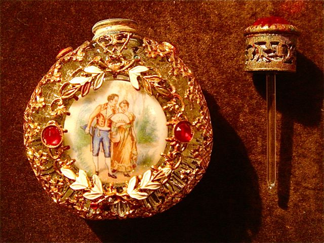 画像: アンティーク　フランスの古い　香水瓶　